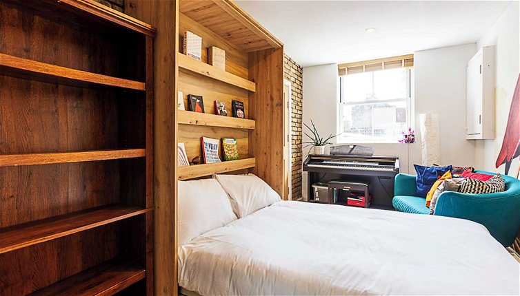Photo 1 - Quirky, Spacious House in the Heart of Hackney