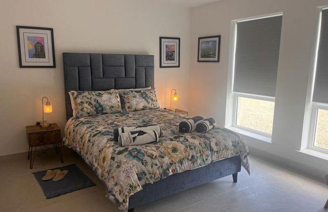 Magilligan - Cottage - Sleeps 6 - Parking - Garden - Photo 3
