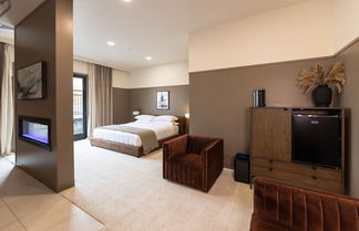 Photo 3 - The Atlee Suites