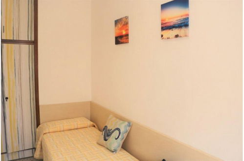 Photo 2 - Sunny Apartment Near the Beach - Beahost