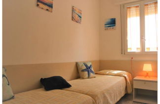 Photo 3 - Sunny Apartment Near the Beach - Beahost