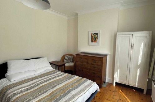 Foto 4 - Charming & Spacious 3BD Victorian Home -stockwell