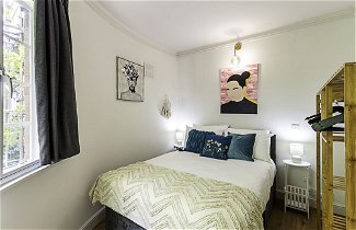Photo 1 - Stylish Highgate Haven Apartment