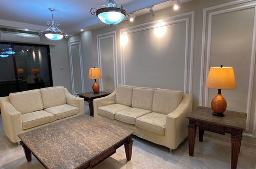 Foto 1 - Charming 3-bed Apartment in 7th Circle Amman