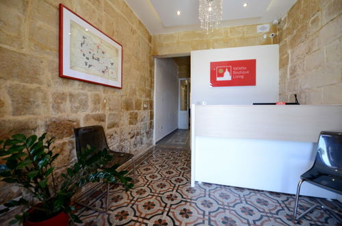 Photo 2 - Vallettastay Standard Apartments