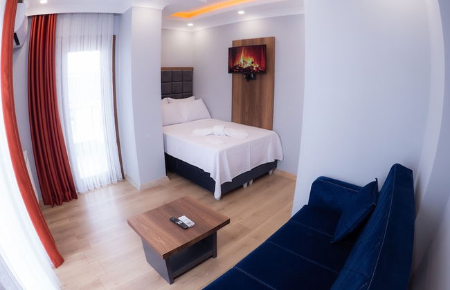 GLORIA BOUTIQUE HOTEL - Photo 12