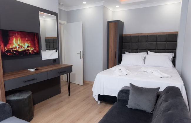 GLORIA BOUTIQUE HOTEL - Photo 8