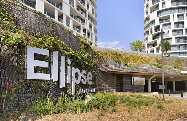 Ellipse Waterfall 3801 - Foto 1