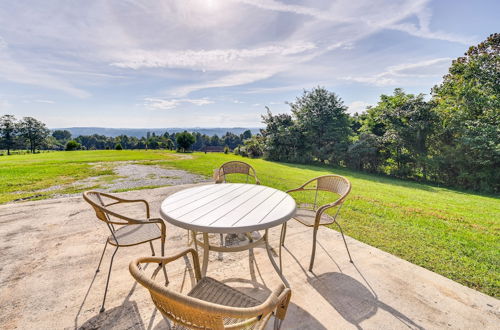 Photo 33 - Cozy Kentucky Getaway w/ Panoramic Farm Views