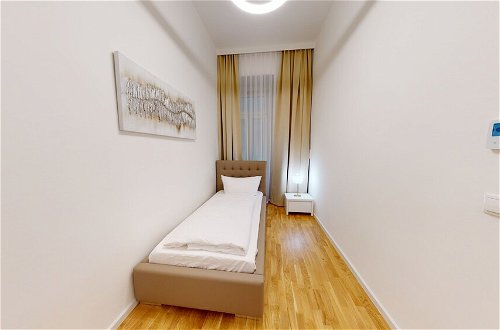 Photo 23 - ALON HOMES Vienna – Premium City Center Apartments