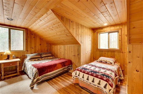 Photo 21 - Pet-friendly House w/ Deck: Near Crater Lake