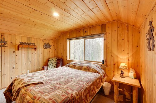 Photo 34 - Pet-friendly House w/ Deck: Near Crater Lake