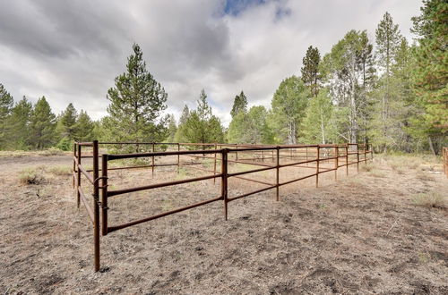 Photo 19 - Pet-friendly House w/ Deck: Near Crater Lake