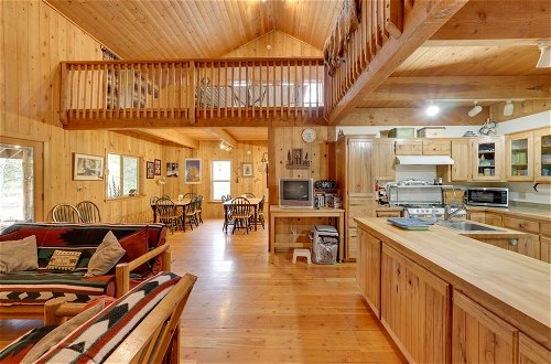 Foto 41 - Pet-friendly House w/ Deck: Near Crater Lake
