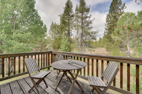 Photo 16 - Pet-friendly House w/ Deck: Near Crater Lake