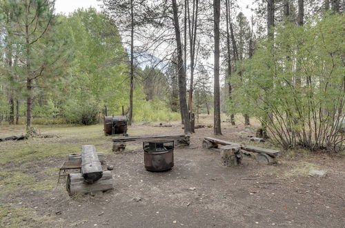 Photo 7 - Pet-friendly House w/ Deck: Near Crater Lake