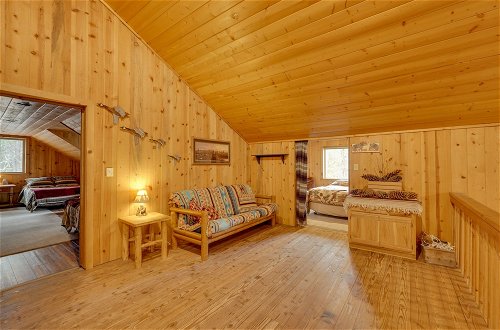 Photo 37 - Pet-friendly House w/ Deck: Near Crater Lake