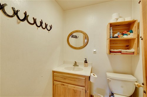 Photo 27 - Pet-friendly House w/ Deck: Near Crater Lake