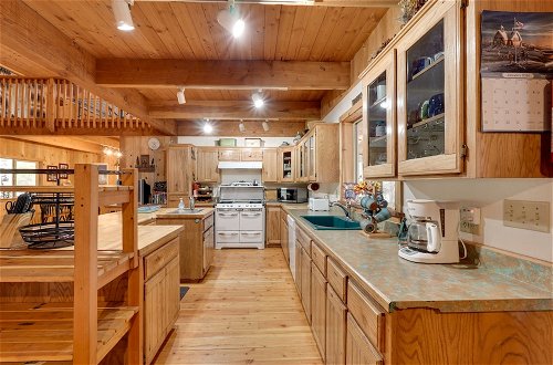 Foto 28 - Pet-friendly House w/ Deck: Near Crater Lake