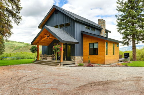 Foto 24 - Modern Turnerville Cabin w/ Hot Tub & Scenic Views