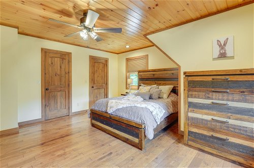 Foto 16 - Roan Mountain Home w/ Deck Near Appalachian Trail