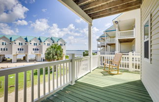 Foto 3 - Florida Abode - Private Beach Access & Ocean Views