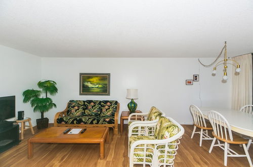 Foto 46 - One Bedroom Condos with Lanai near Ala Wai Harbor - Perfect for 2 Guests