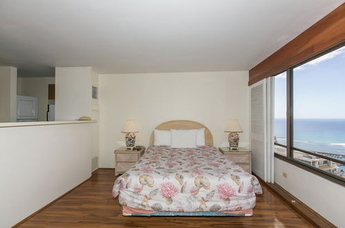 Foto 17 - One Bedroom Condos with Lanai near Ala Wai Harbor - Perfect for 2 Guests