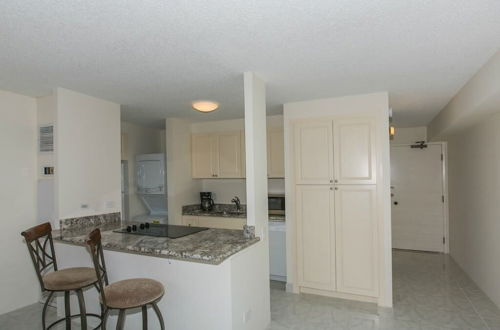Photo 24 - One Bedroom Condos with Lanai near Ala Wai Harbor - Perfect for 2 Guests