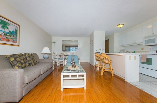 Foto 33 - One Bedroom Condos with Lanai near Ala Wai Harbor - Perfect for 2 Guests