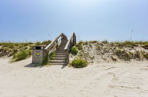 Photo 5 - Fernandina Beach Vacation Rental: Steps to Beach