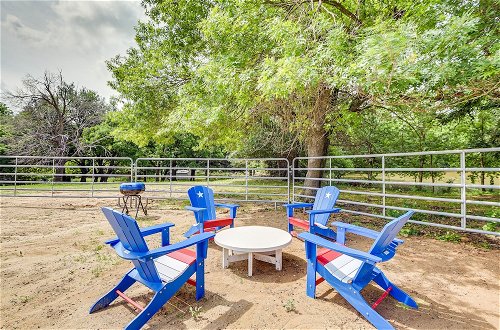 Photo 15 - Rustic Texas Getaway w/ Grill on 30 Acres