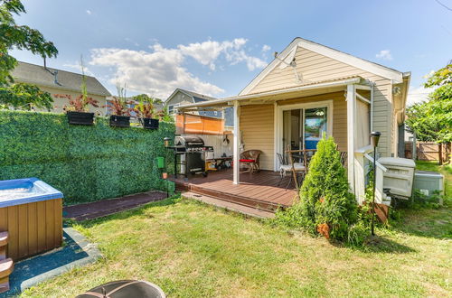 Photo 1 - Keansburg Home w/ Private Hot Tub