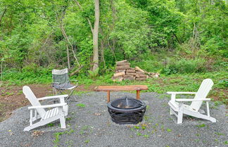 Foto 1 - Cozy Holcombe Home w/ Fire Pit: Near Trails