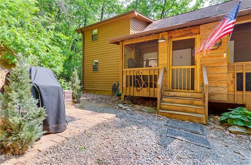 Foto 15 - Cozy Murphy Cabin w/ Decks & Mountain Views