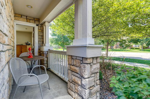 Photo 2 - Pristine Parker Retreat w/ Patio & 2 Fireplaces