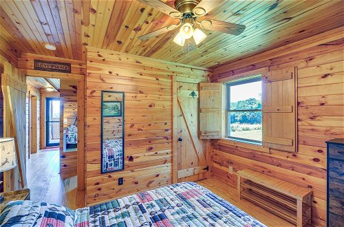 Photo 6 - Blue Ridge Mountain Cabin w/ Views & Hot Tub