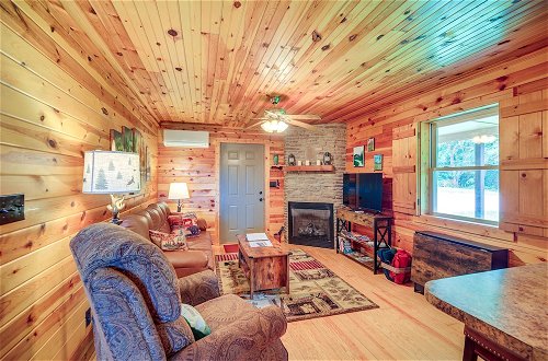 Photo 25 - Blue Ridge Mountain Cabin w/ Views & Hot Tub