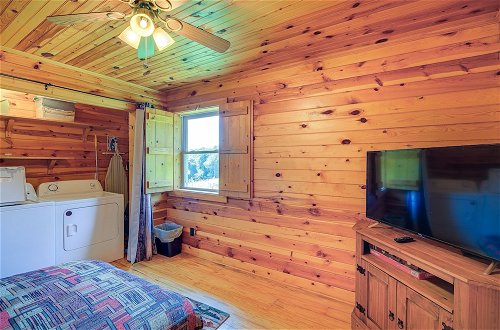 Photo 17 - Blue Ridge Mountain Cabin w/ Views & Hot Tub