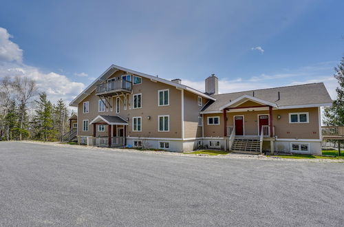 Photo 4 - Ski-in/ski-out Peru Condo w/ Fire Pit & Grill