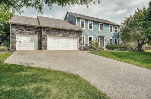 Photo 13 - Spacious Lewis Center Home w/ Yard & Gas Grill