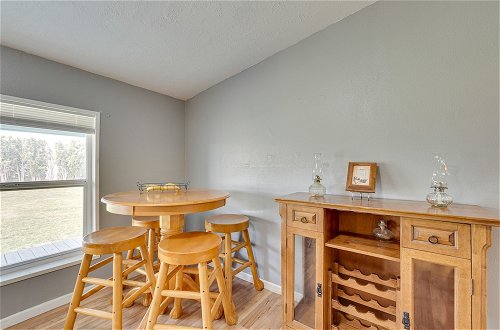 Photo 2 - Secluded Southern Oregon Vacation Rental Getaway