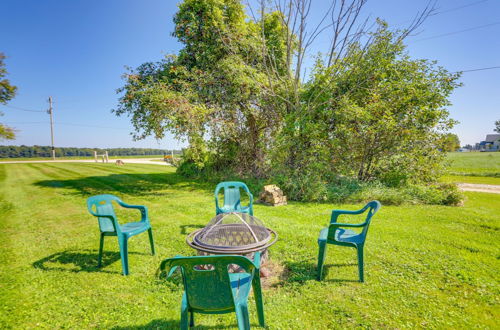 Photo 23 - Cozy Greenwich Vacation Rental w/ Fire Pit