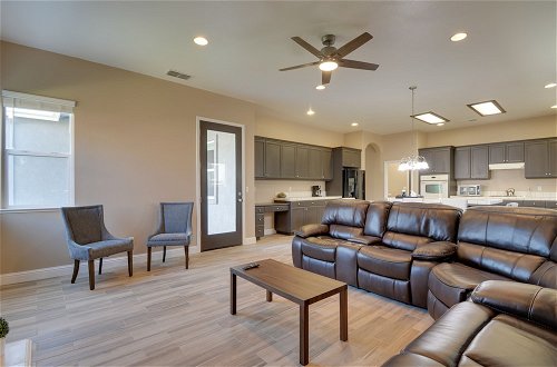 Photo 5 - Remodeled Livingston Home w/ Private Backyard