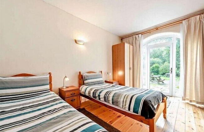 Comfortable Airy 5-bed Apartment in Llandysul - Foto 3
