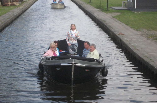 Foto 22 - Holiday Home With Terrace in Giethoorn