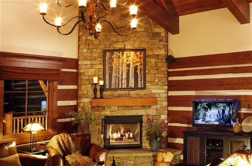 Photo 6 - Headwaters Private Residences at Eagle Ranch Resort