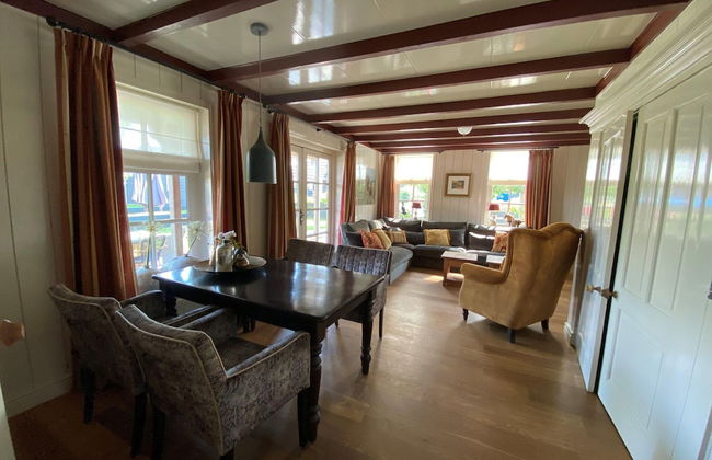 Nicely Decorated Villa with Garden near Sea - Foto 17