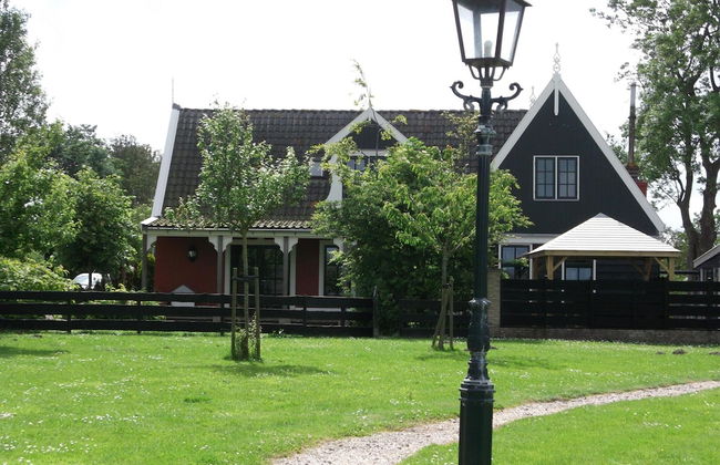 Nicely Decorated Villa with Garden near Sea - Foto 22
