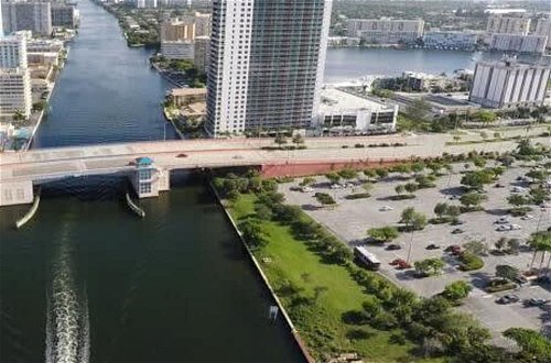 Photo 24 - Stunning 1 Bedroom Bay Front Apt w Breathless View Miami 1909a